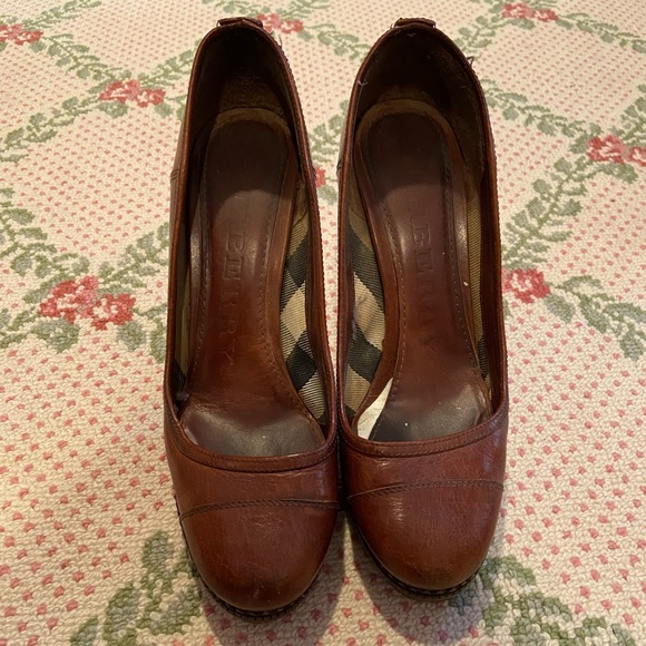Burberry brown heels - Picture 1 of 4